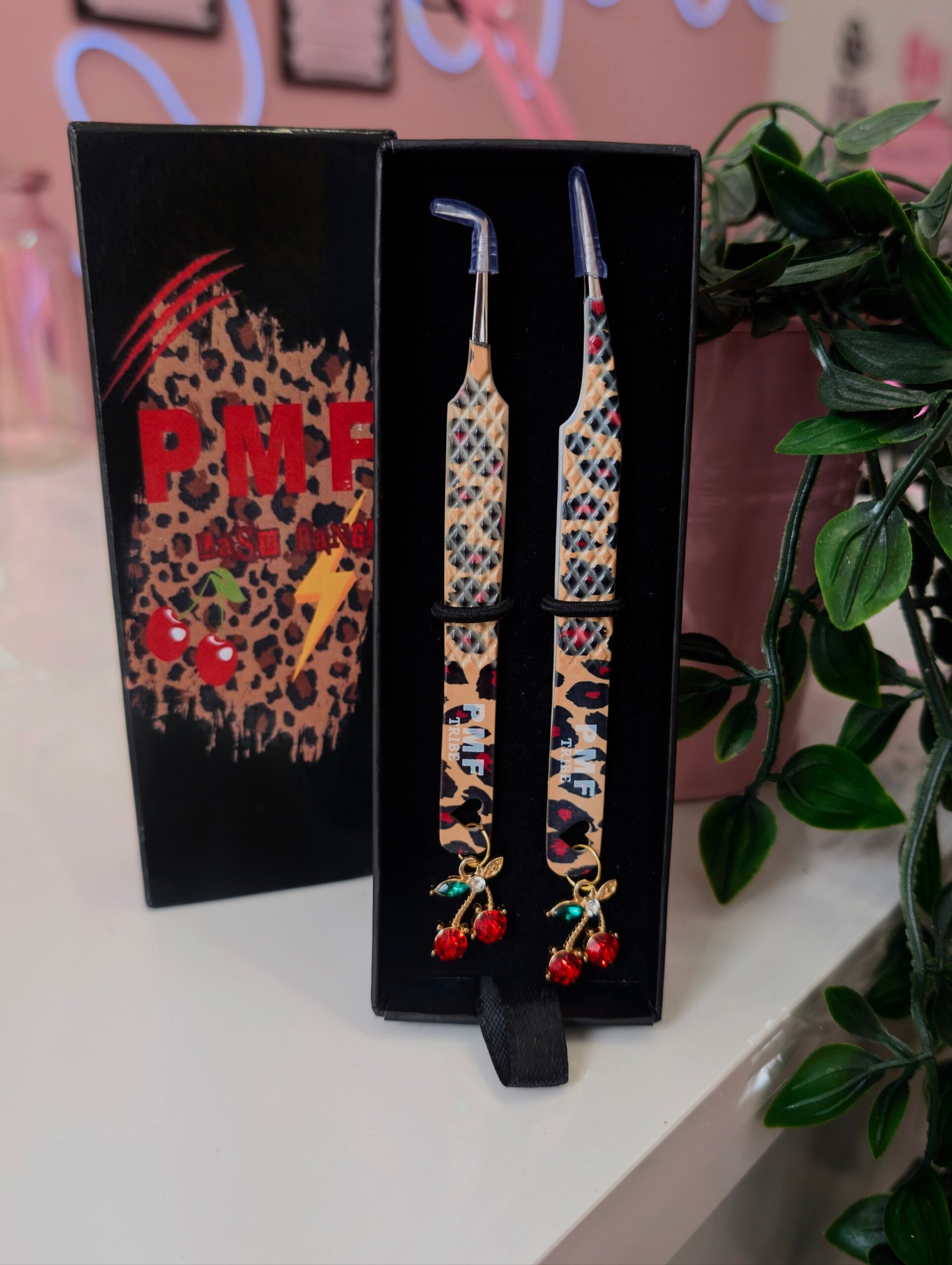 Untamed fibre tip duo